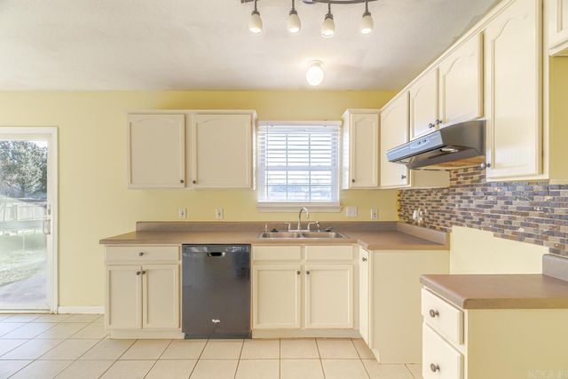 111 Summer Leigh Cove, Bay, AR 72411