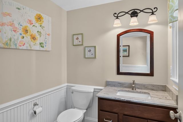 394 Purchase St, Easton, MA 02334