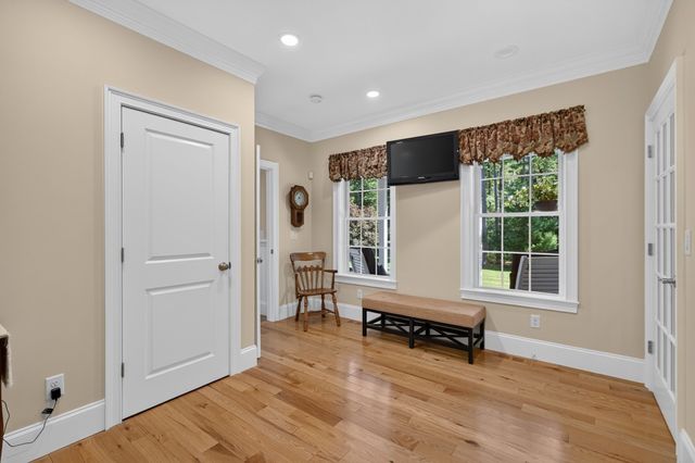 394 Purchase St, Easton, MA 02334