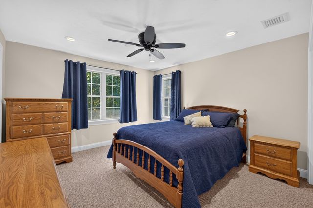 394 Purchase St, Easton, MA 02334
