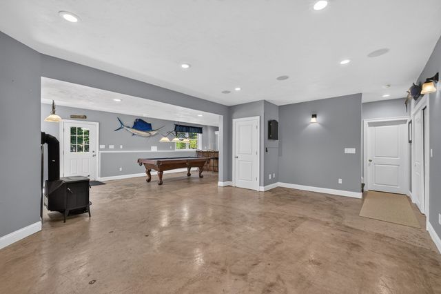 394 Purchase St, Easton, MA 02334