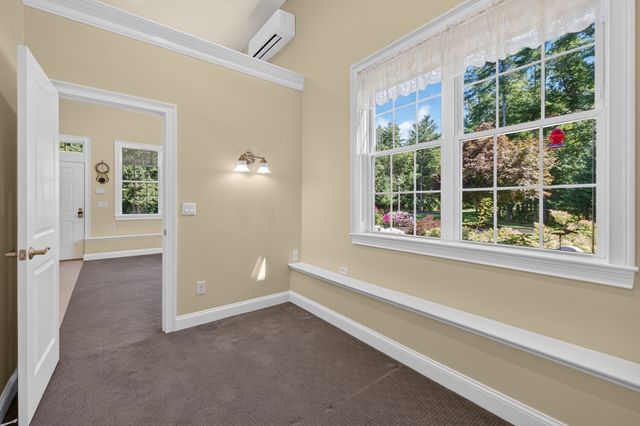 394 Purchase St, Easton, MA 02334