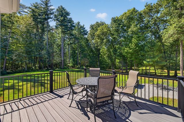394 Purchase St, Easton, MA 02334