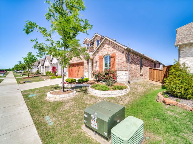 1638 Snowdrop Drive, Celina, TX 75078