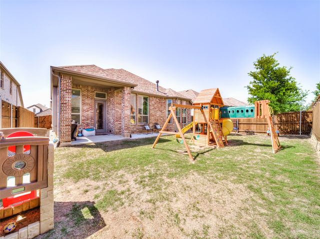 1638 Snowdrop Drive, Celina, TX 75078