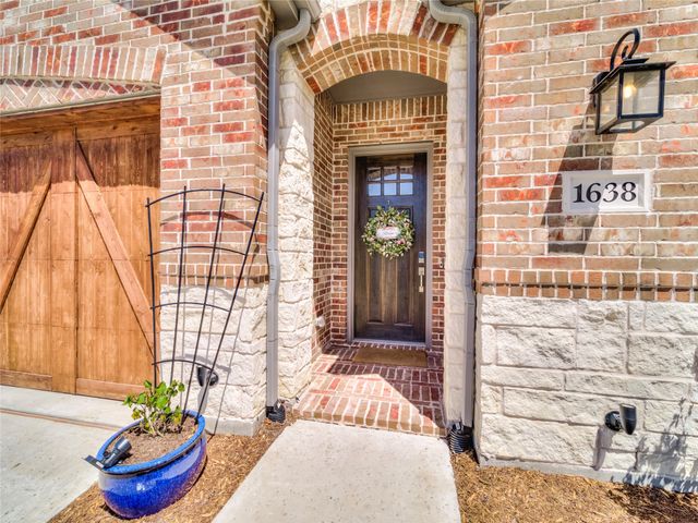 1638 Snowdrop Drive, Celina, TX 75078