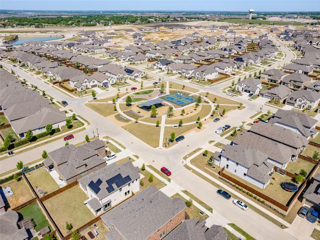 1638 Snowdrop Drive, Celina, TX 75078