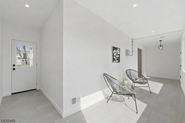 57 N Auten Ave, Somerville Boro, NJ 08876