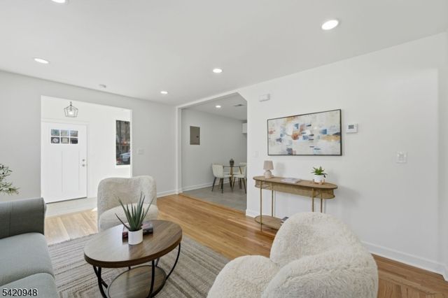 57 N Auten Ave, Somerville Boro, NJ 08876