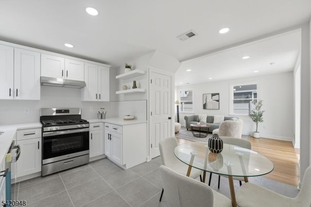 57 N Auten Ave, Somerville Boro, NJ 08876