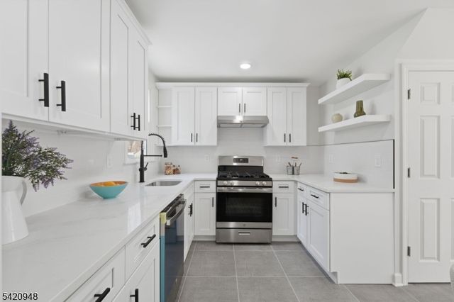 57 N Auten Ave, Somerville Boro, NJ 08876