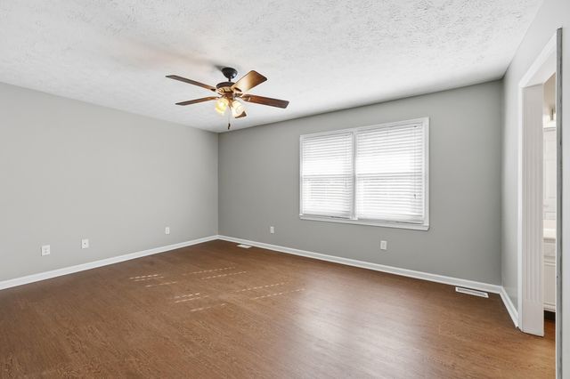 1204 Rockbridge Road, Lexington, KY 40515