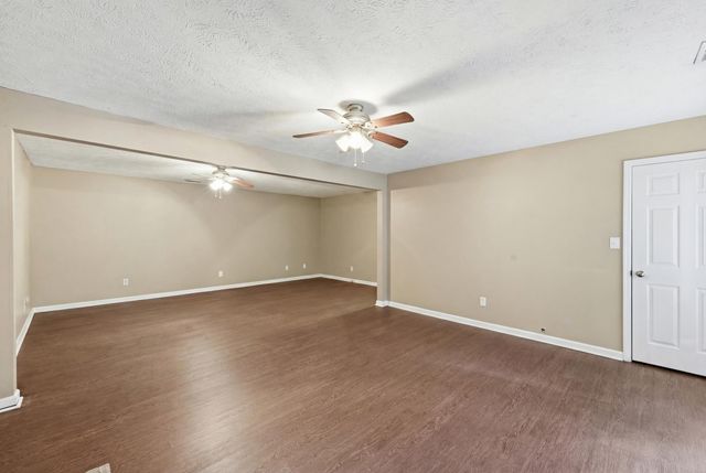 1204 Rockbridge Road, Lexington, KY 40515