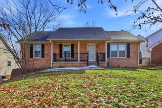 1204 Rockbridge Road, Lexington, KY 40515