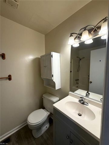 225 A View Ave Apt 102, Norfolk, VA 23503