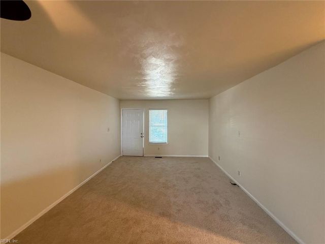 225 A View Ave Apt 102, Norfolk, VA 23503