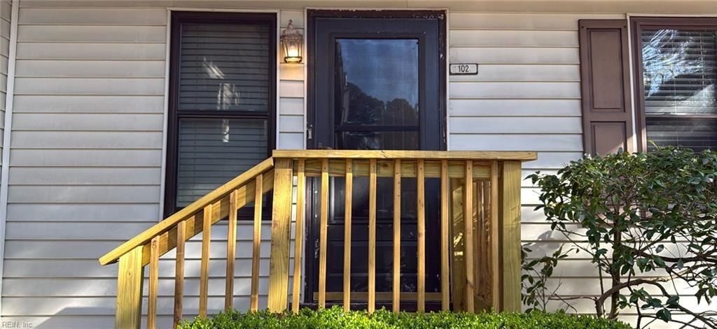 225 A View Ave Apt 102, Norfolk, VA 23503