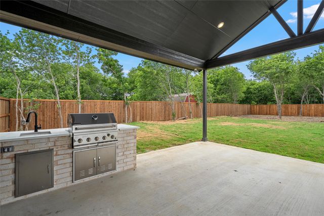 109 Sycamore Street, Hillsboro, TX 76645