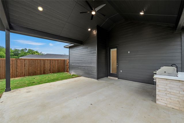 109 Sycamore Street, Hillsboro, TX 76645