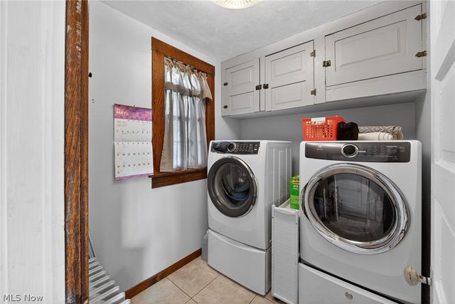 1933 W High Street, Orrville, OH 44667
