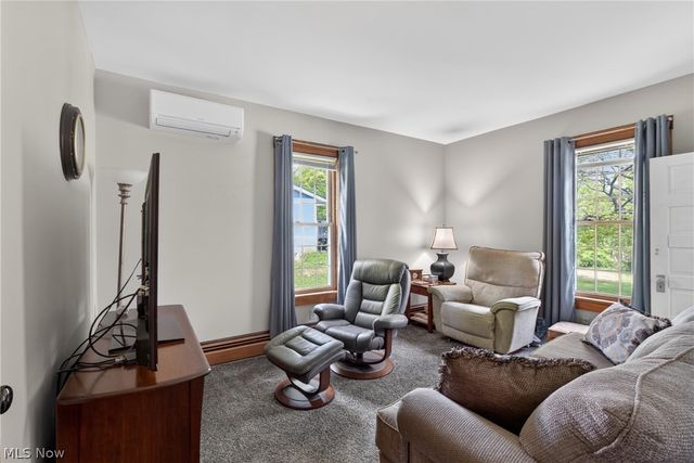 1933 W High Street, Orrville, OH 44667