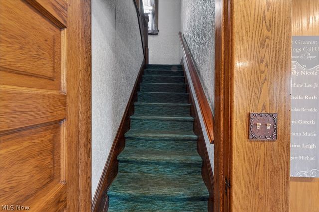 1933 W High Street, Orrville, OH 44667