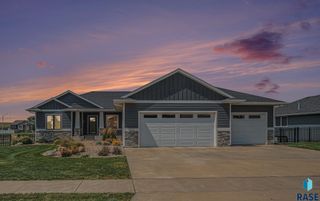 1820 W Thomas Cir, Brandon, SD 57005