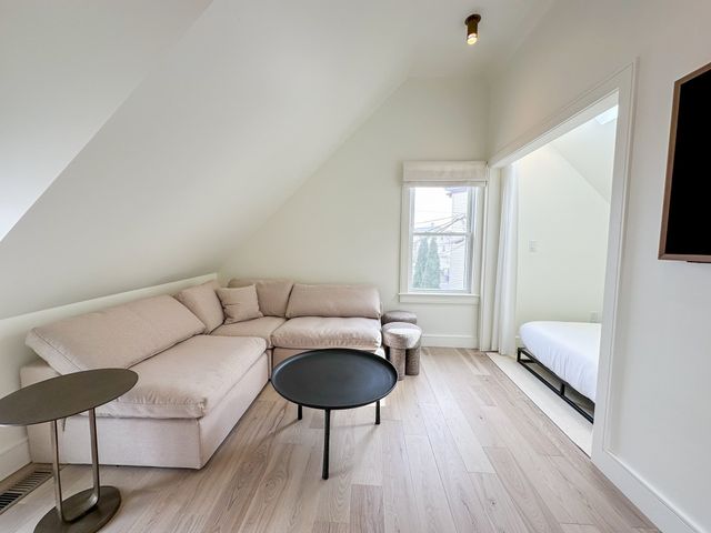 30 Thornley St 3, Boston, MA 02125