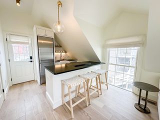 30 Thornley St 3, Boston, MA 02125