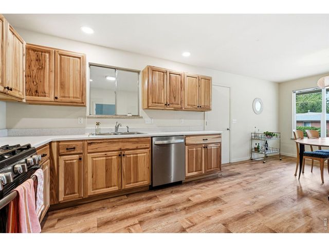 3280 Dartmouth Ave, Boulder, CO 80305