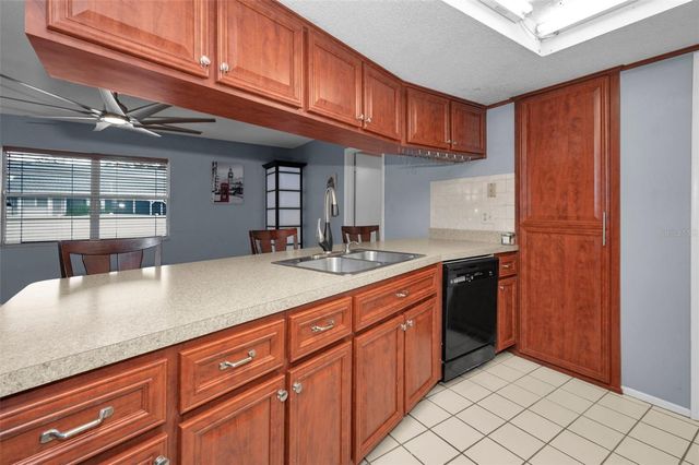 8519 GUM TREE AVENUE, New Port Richey, FL 34653