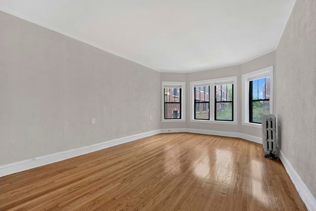 1235 W GREENLEAF Avenue 2N, Chicago, IL 60626