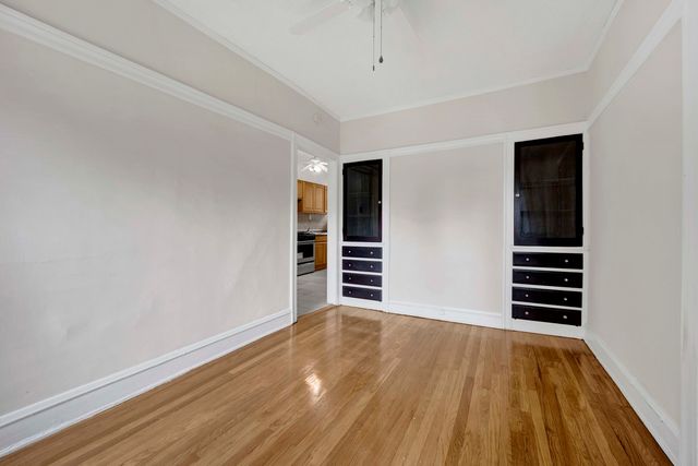 1235 W GREENLEAF Avenue 2N, Chicago, IL 60626