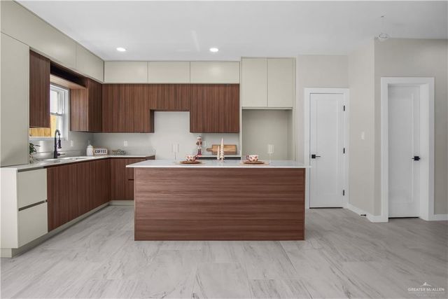 2204 Corales Street, Mission, TX 78573