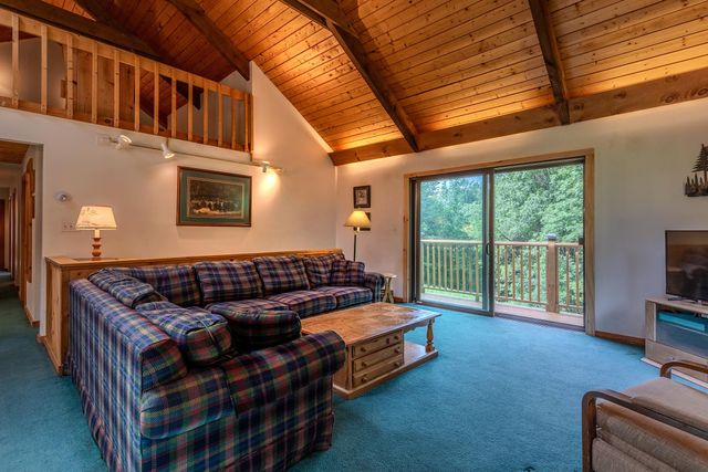12 Stratton Ridge Road, Winhall, VT 05340