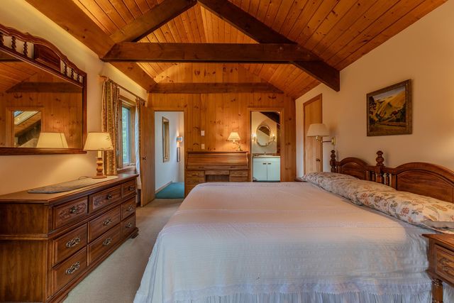 12 Stratton Ridge Road, Winhall, VT 05340