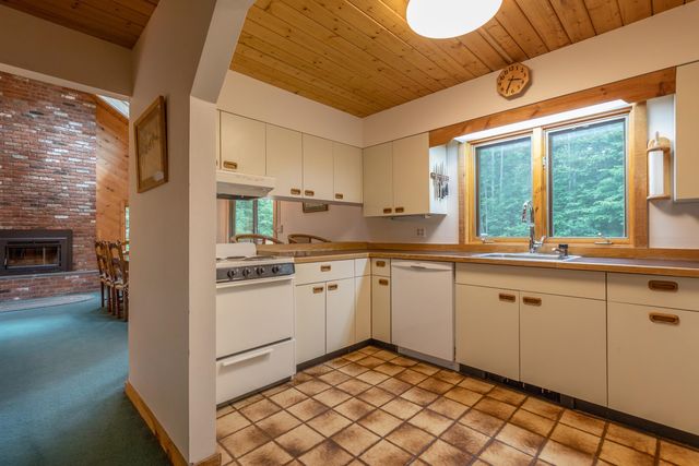 12 Stratton Ridge Road, Winhall, VT 05340
