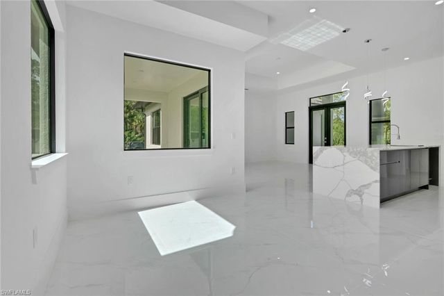 4336 10th AVE SE, Naples, FL 34117