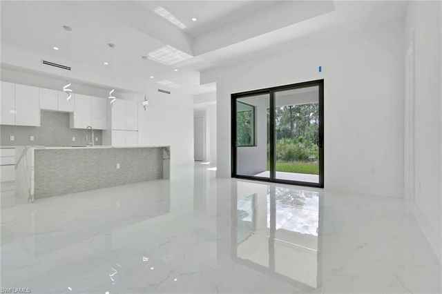 4336 10th AVE SE, Naples, FL 34117