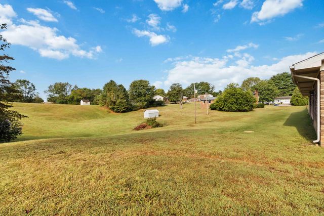 336 Plantation Avenue, Somerset, KY 42501