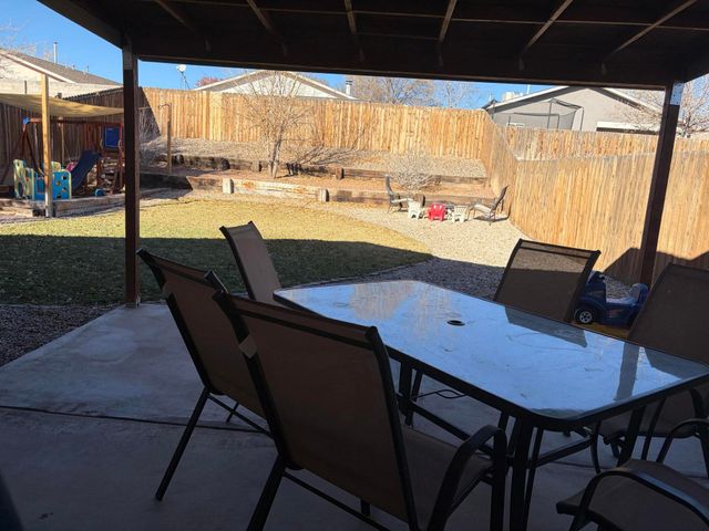 513 Bloomfield Meadows Drive NE, Rio Rancho, NM 87144