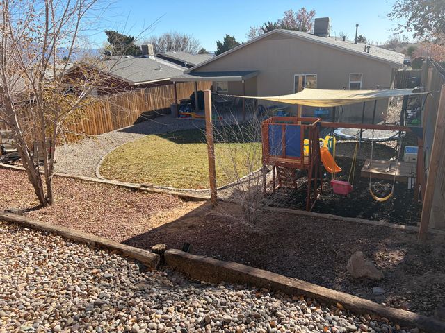 513 Bloomfield Meadows Drive NE, Rio Rancho, NM 87144