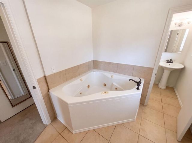 5320 Beverly Drive, Guthrie, OK 73044