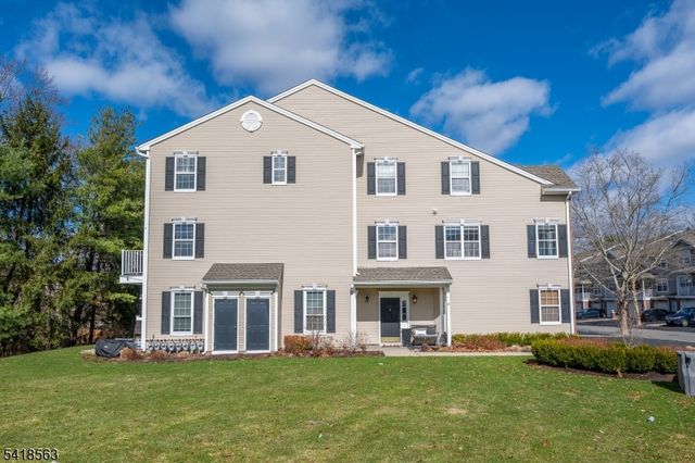 59 Carter Rd, Wanaque Boro, NJ 07420