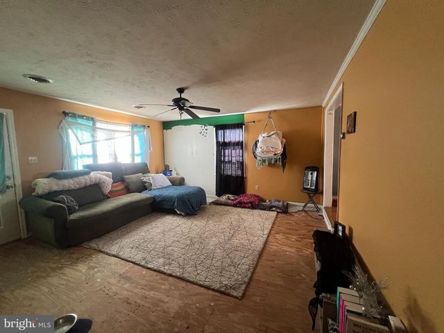 4493 STONEWALL JACKSON HWY, Bentonville, VA 22610