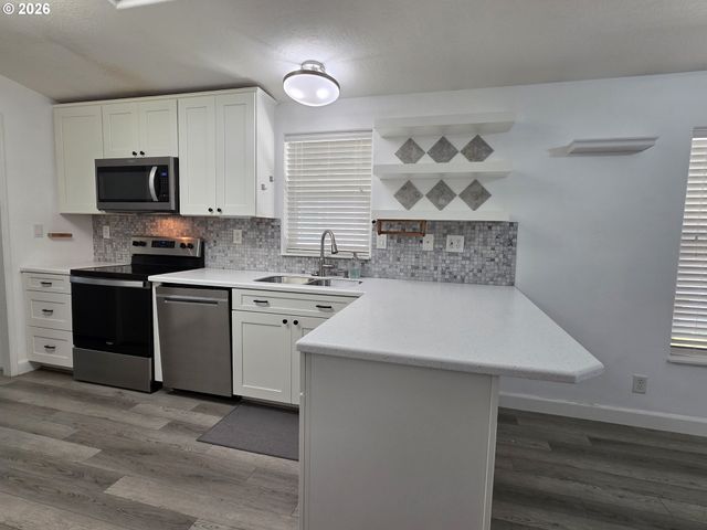 16680 80th Pl, Milwaukie, OR 97267