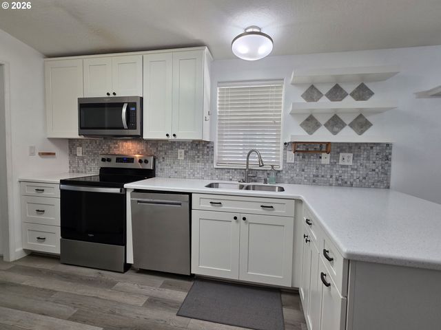 16680 80th Pl, Milwaukie, OR 97267