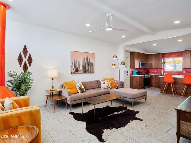 7313 E OAK Street, Scottsdale, AZ 85257