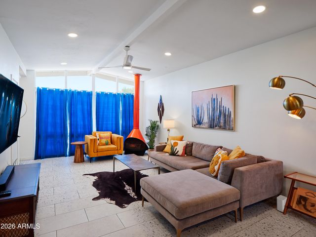 7313 E OAK Street, Scottsdale, AZ 85257