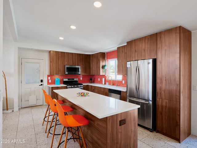 7313 E OAK Street, Scottsdale, AZ 85257